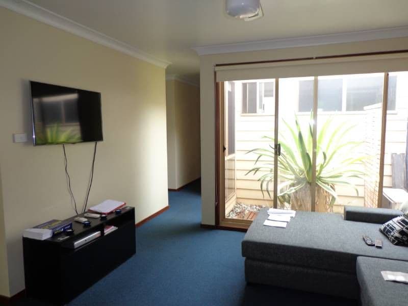 8 Rabaul Close, BOSSLEY PARK NSW 2176, Bossley Park - Thumbnail 5