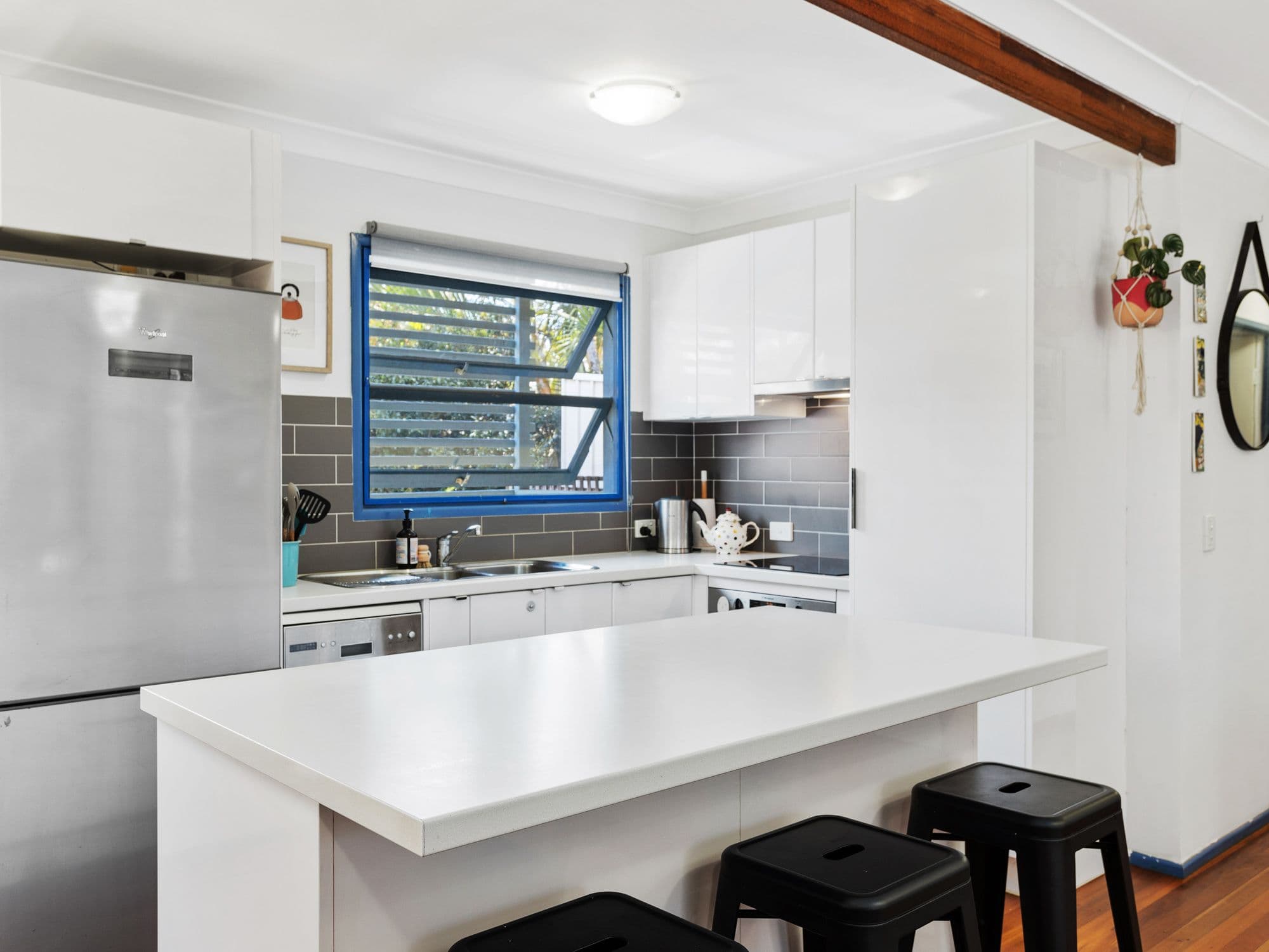 14 Ewan Street, Southport QLD 4215, Southport - Thumbnail 3