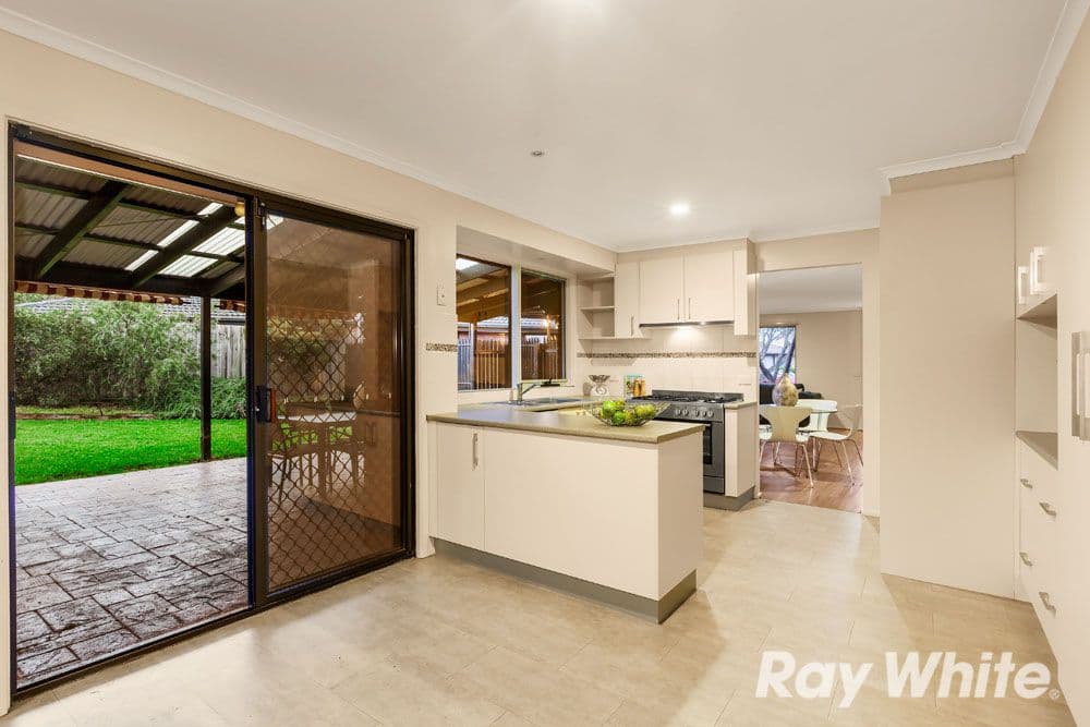 2 Raffindale Court, Mill Park VIC 3082, Mill Park - Thumbnail 3