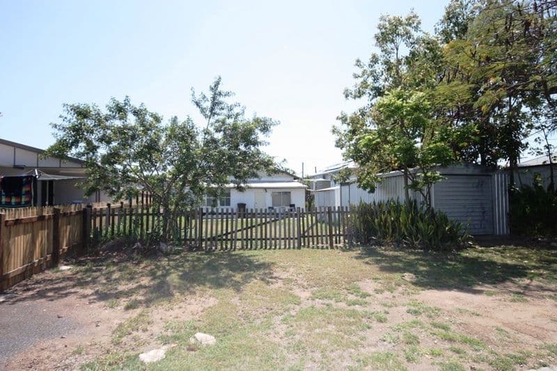 23 Kroombit Street, BILOELA QLD 4715, Biloela - Thumbnail 4