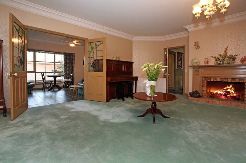 32 Clarke Court, WHEELERS HILL VIC 3150, Wheelers Hill - Thumbnail 2