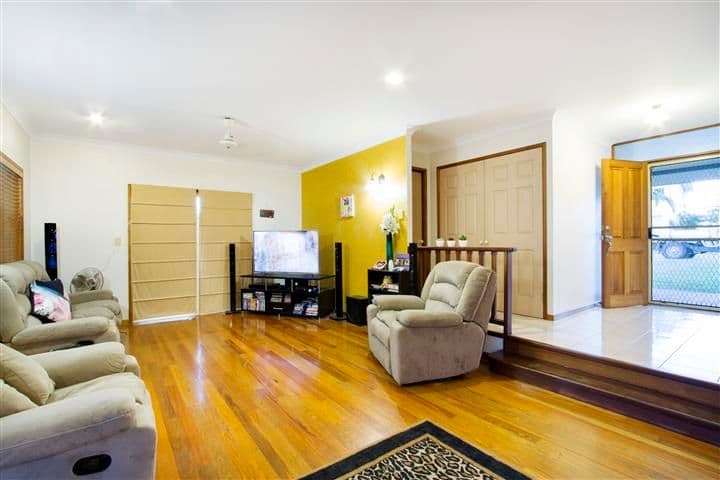 10 Panoramic Court, Cannonvale QLD 4802, Cannonvale - Thumbnail 5