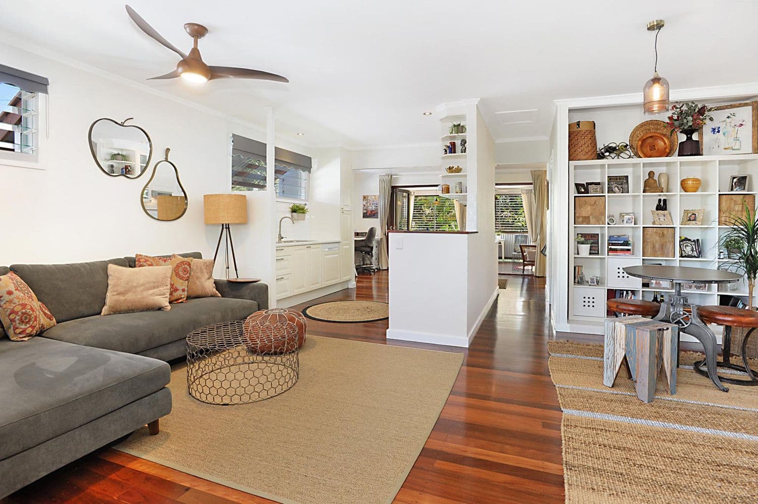 15 Iris Street, Holland Park West QLD 4121, Holland Park West - Thumbnail 2