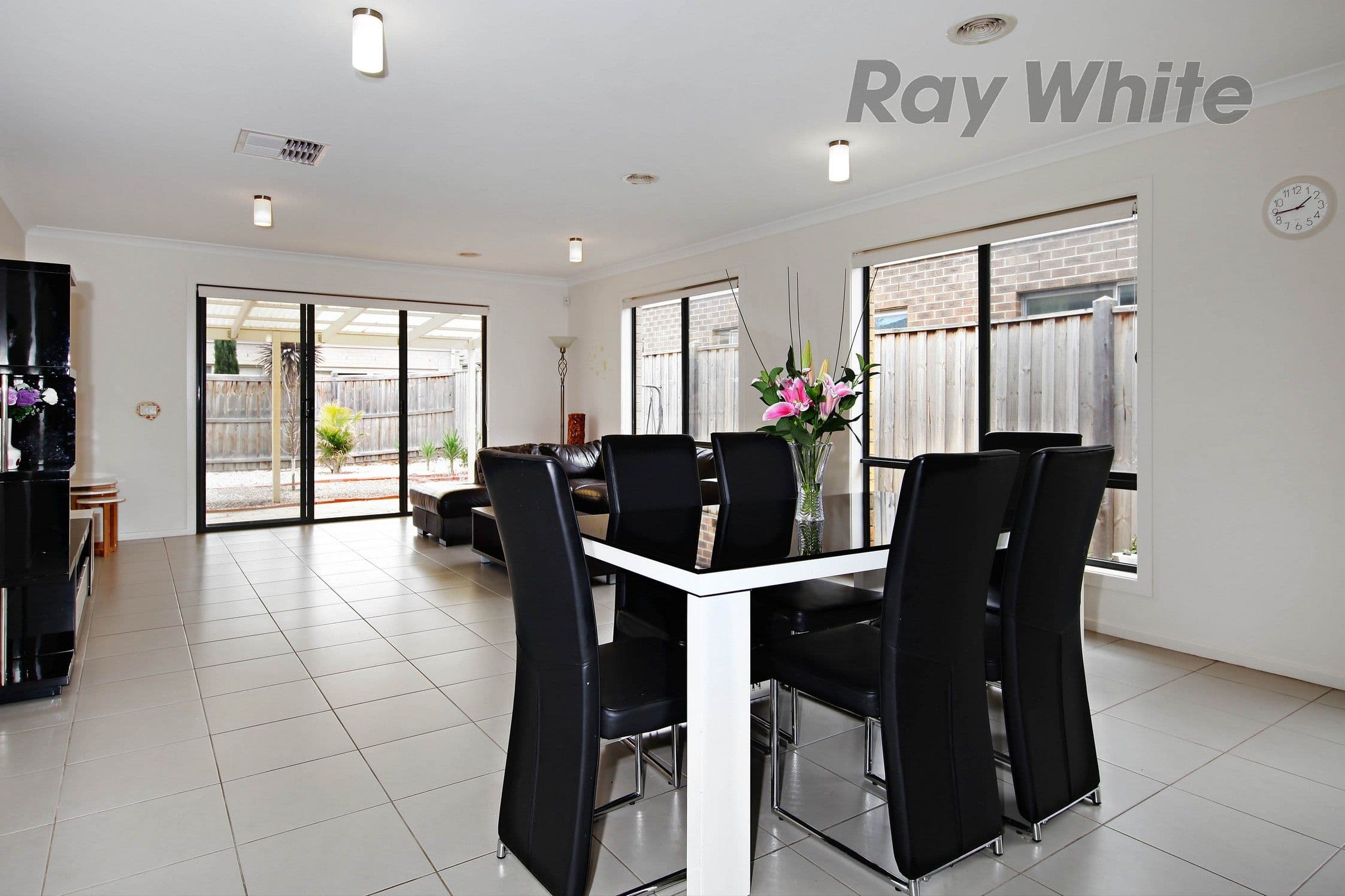 3 Aruba Avenue, Point Cook VIC 3030, Point Cook - Thumbnail 5