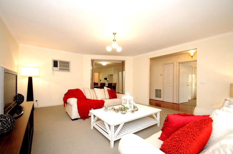 27 Ambrie Crescent, NOBLE PARK VIC 3174, Noble Park - Thumbnail 2