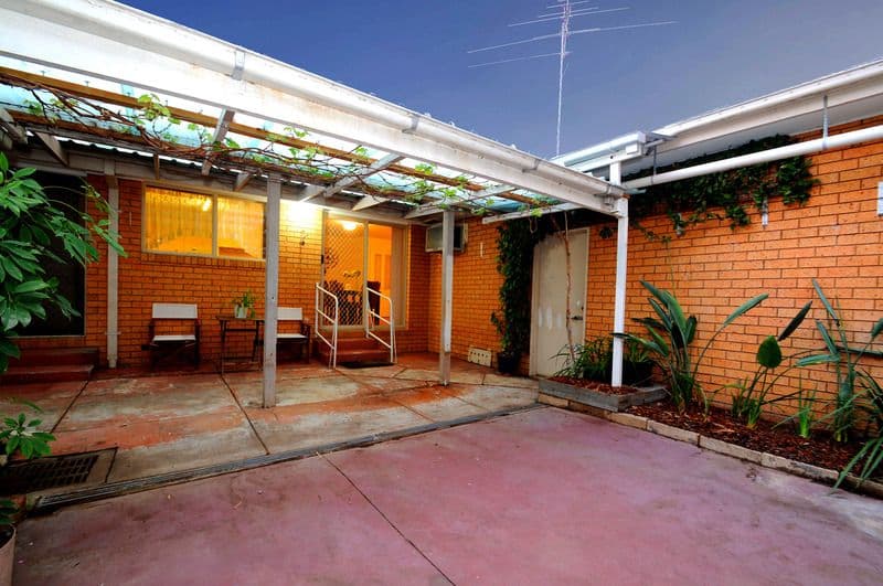 27 Ambrie Crescent, NOBLE PARK VIC 3174, Noble Park - Thumbnail 8