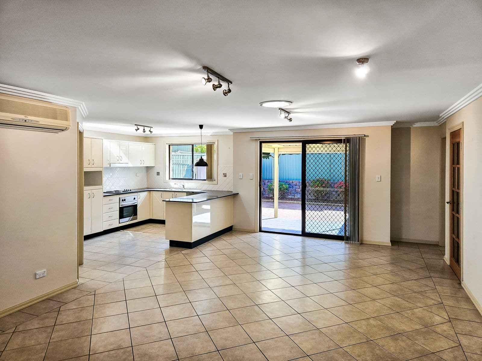 2/93 Ramsay Road, Picnic Point NSW 2213, Picnic Point - Thumbnail 2