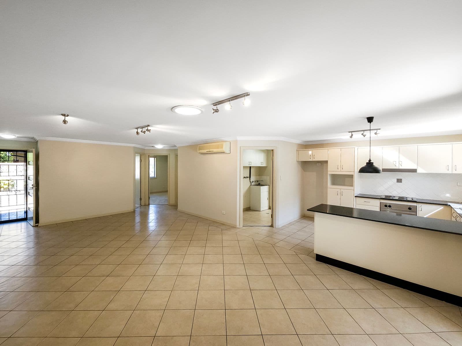 2/93 Ramsay Road, Picnic Point NSW 2213, Picnic Point - Thumbnail 3
