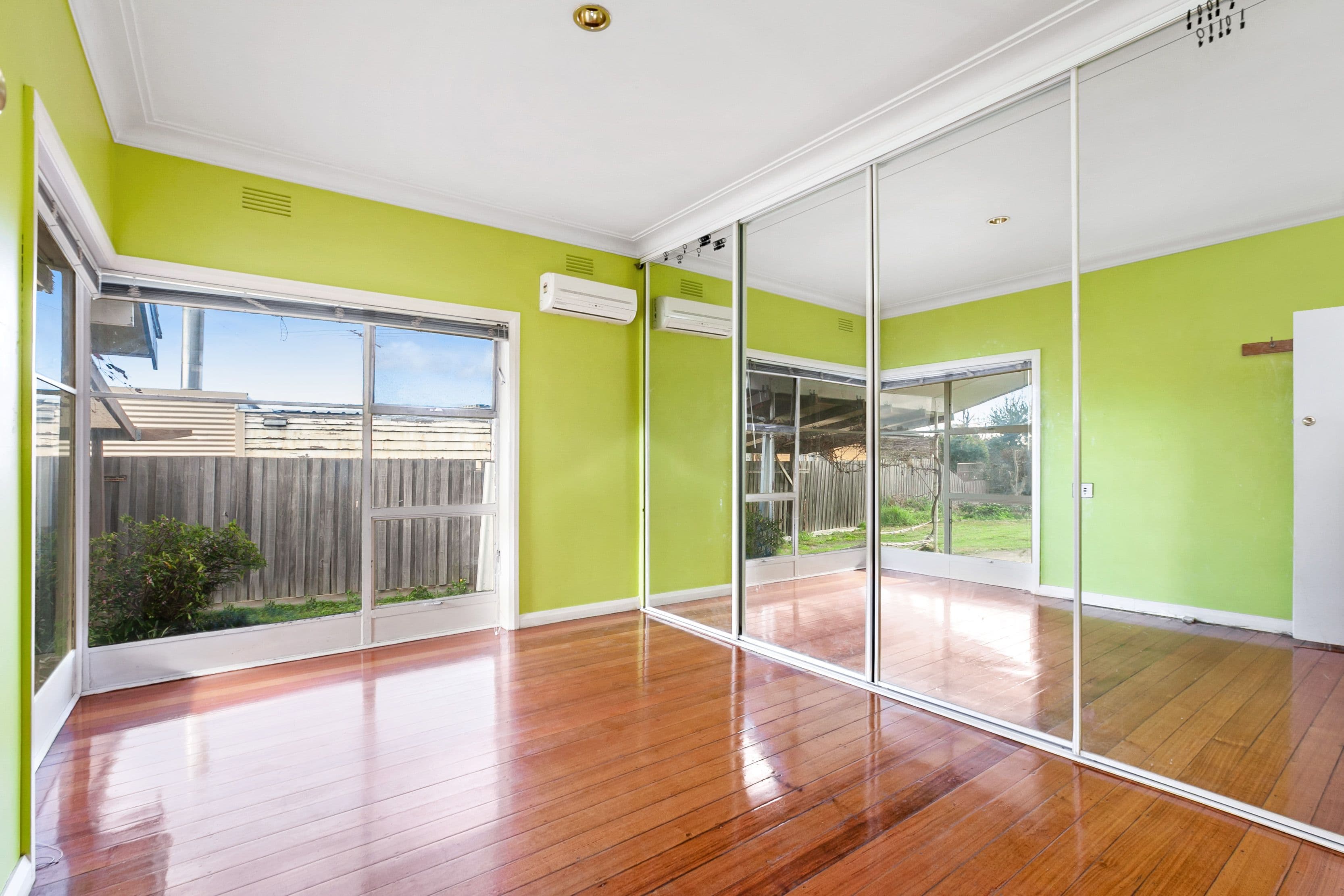 73 Glasgow Avenue, Reservoir VIC 3073, Reservoir - Thumbnail 4