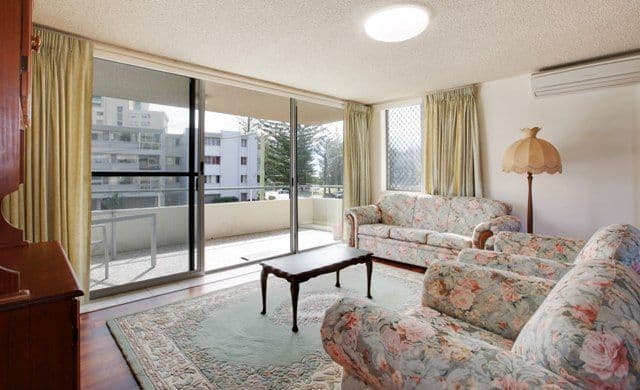 5 'Wyuna', 82 The Esplanade, BURLEIGH HEADS QLD 4220, Burleigh Heads - Thumbnail 2