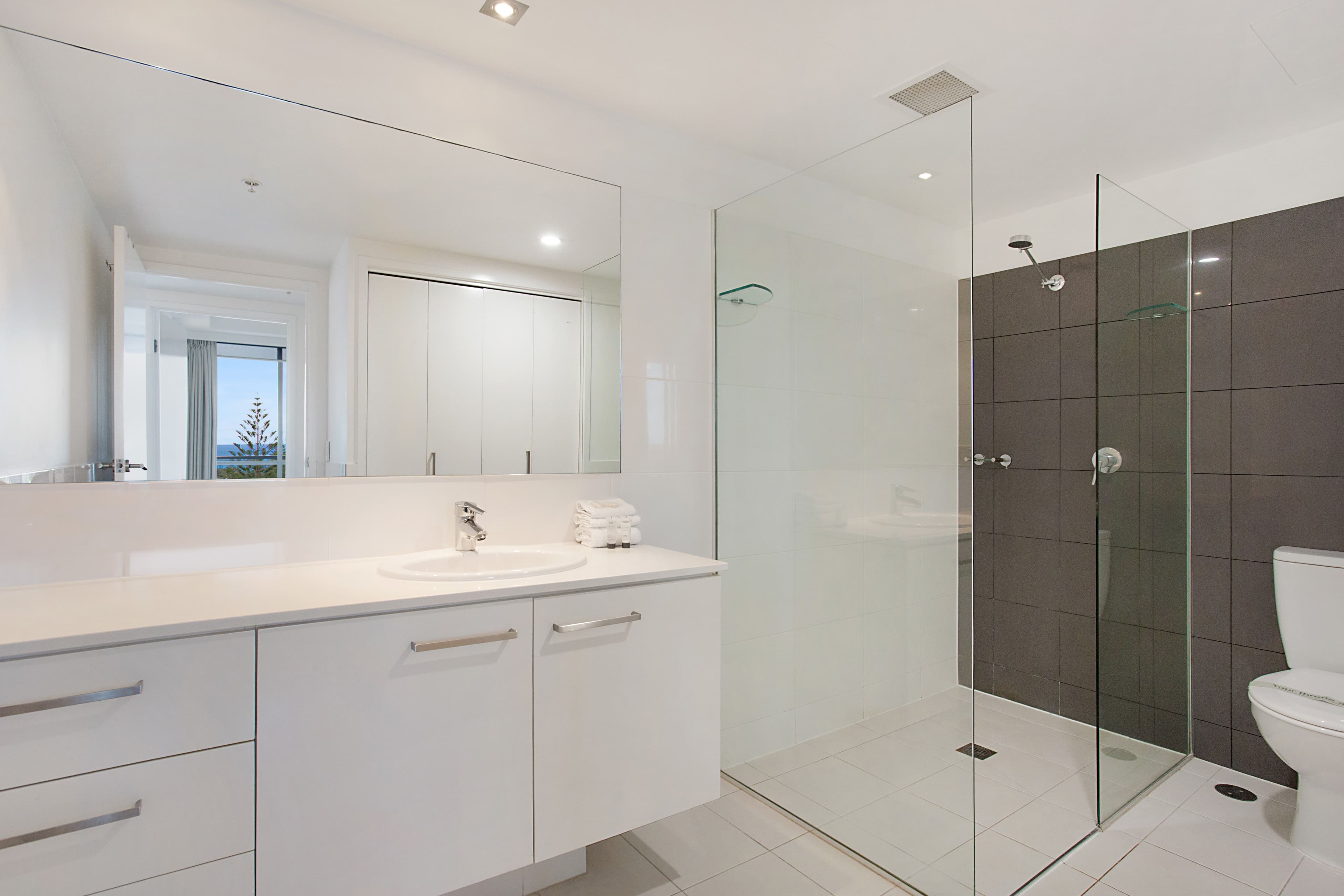 82 'Ocean Pacific' 25 Surf Parade, Broadbeach QLD 4218, Broadbeach - Thumbnail 4