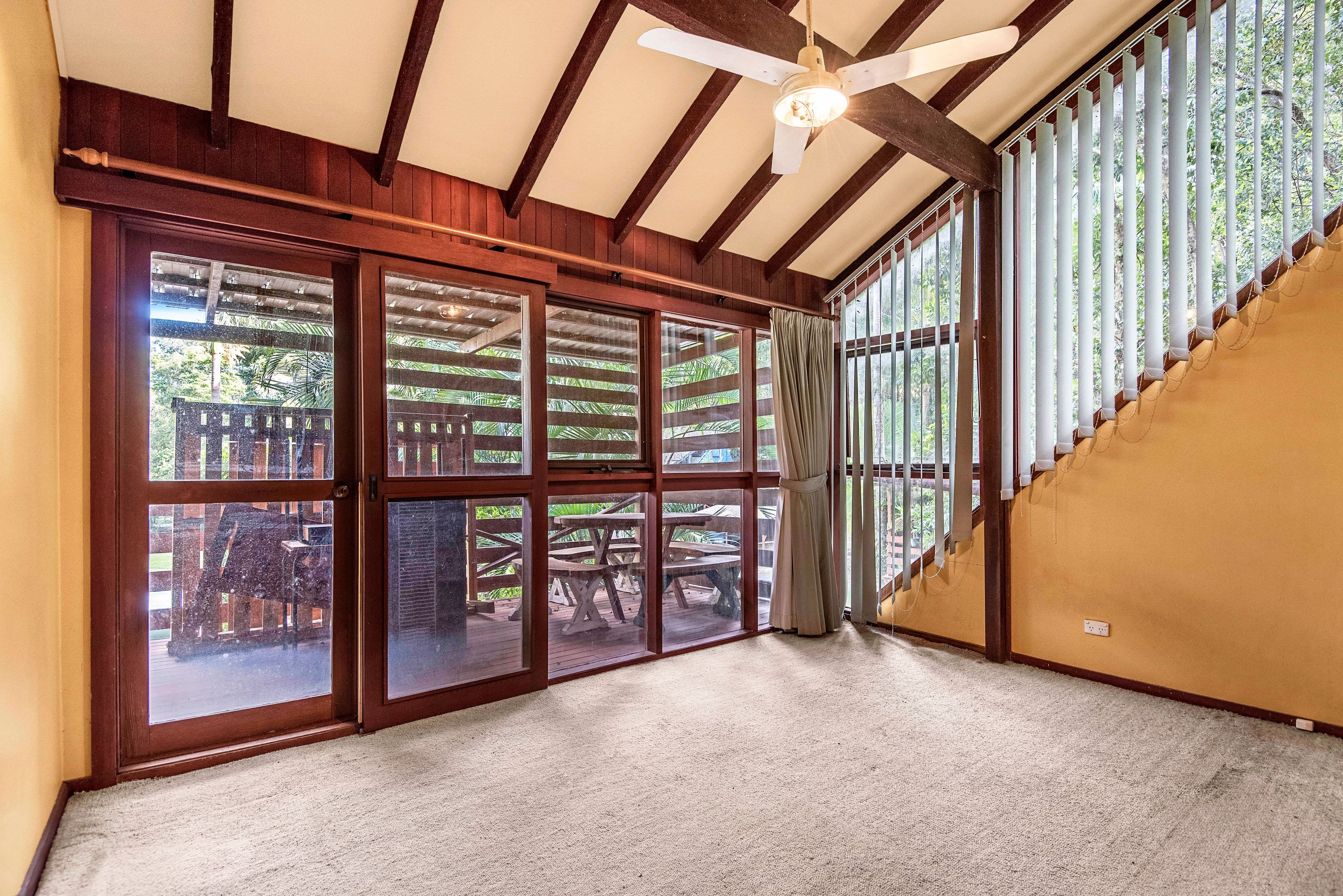 19 Tanglewood Drive, Tanglewood - Thumbnail 4