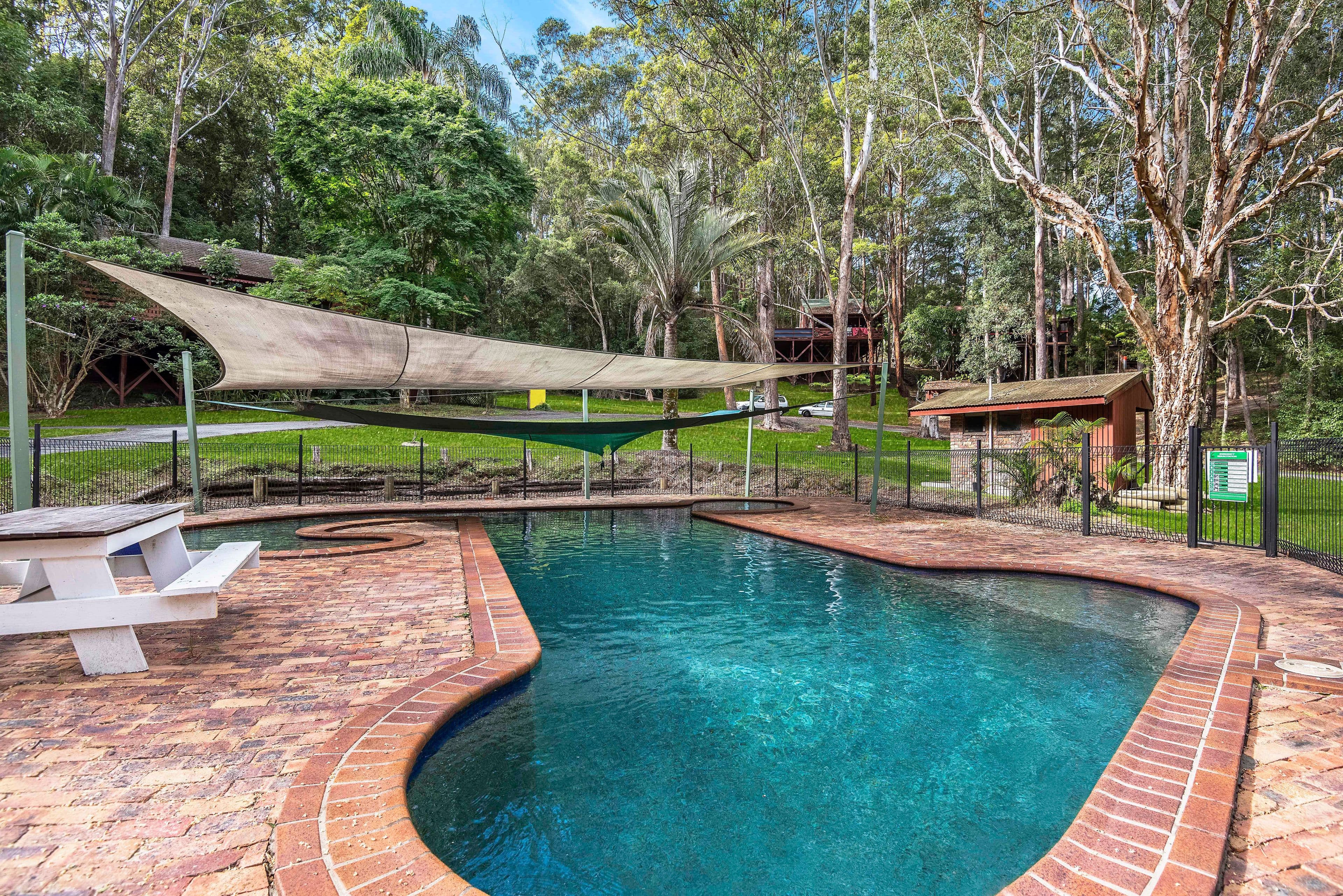 19 Tanglewood Drive, Tanglewood - Thumbnail 8