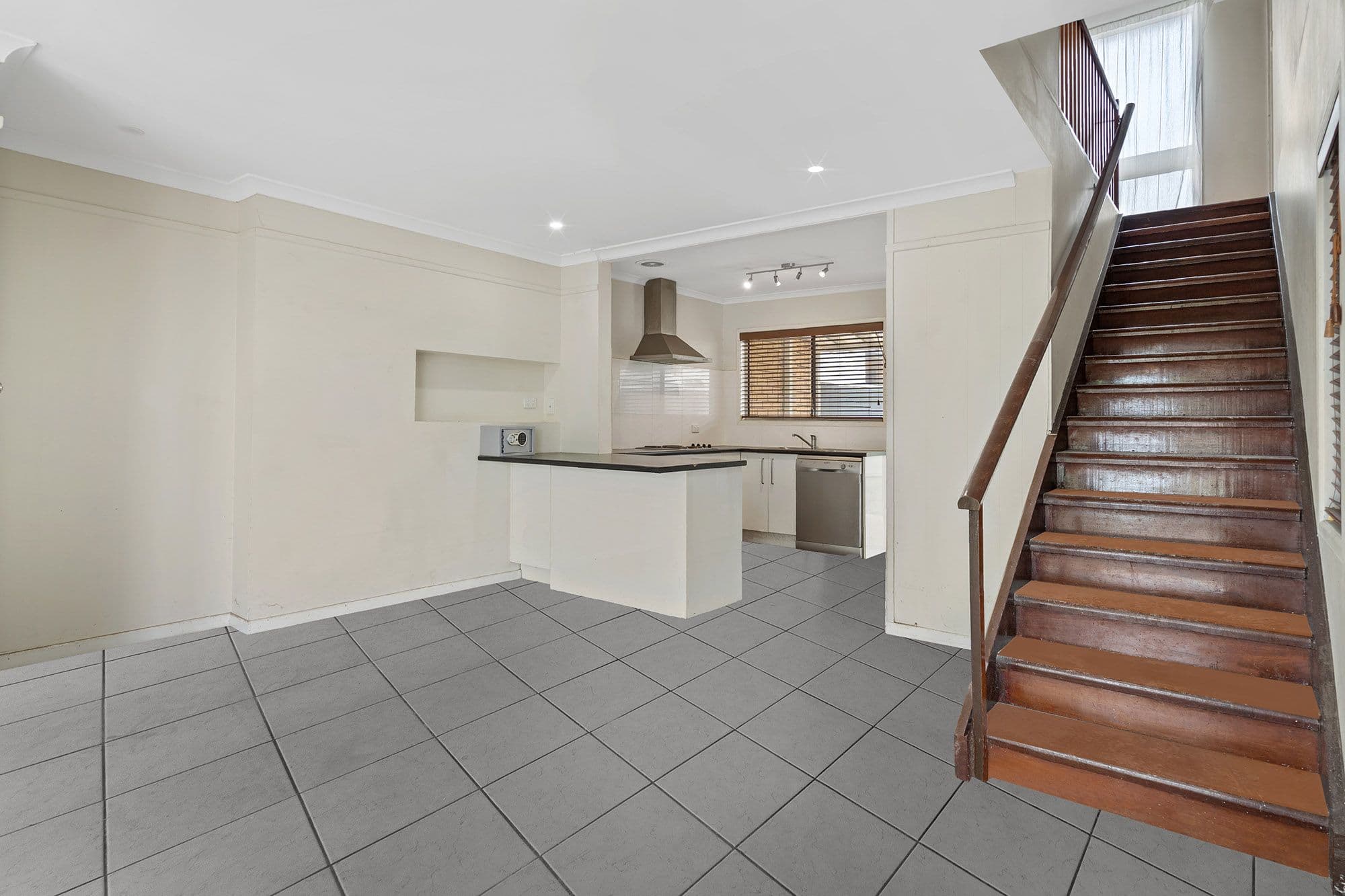 36 Hague Street, Woodridge QLD 4114, Woodridge - Thumbnail 3