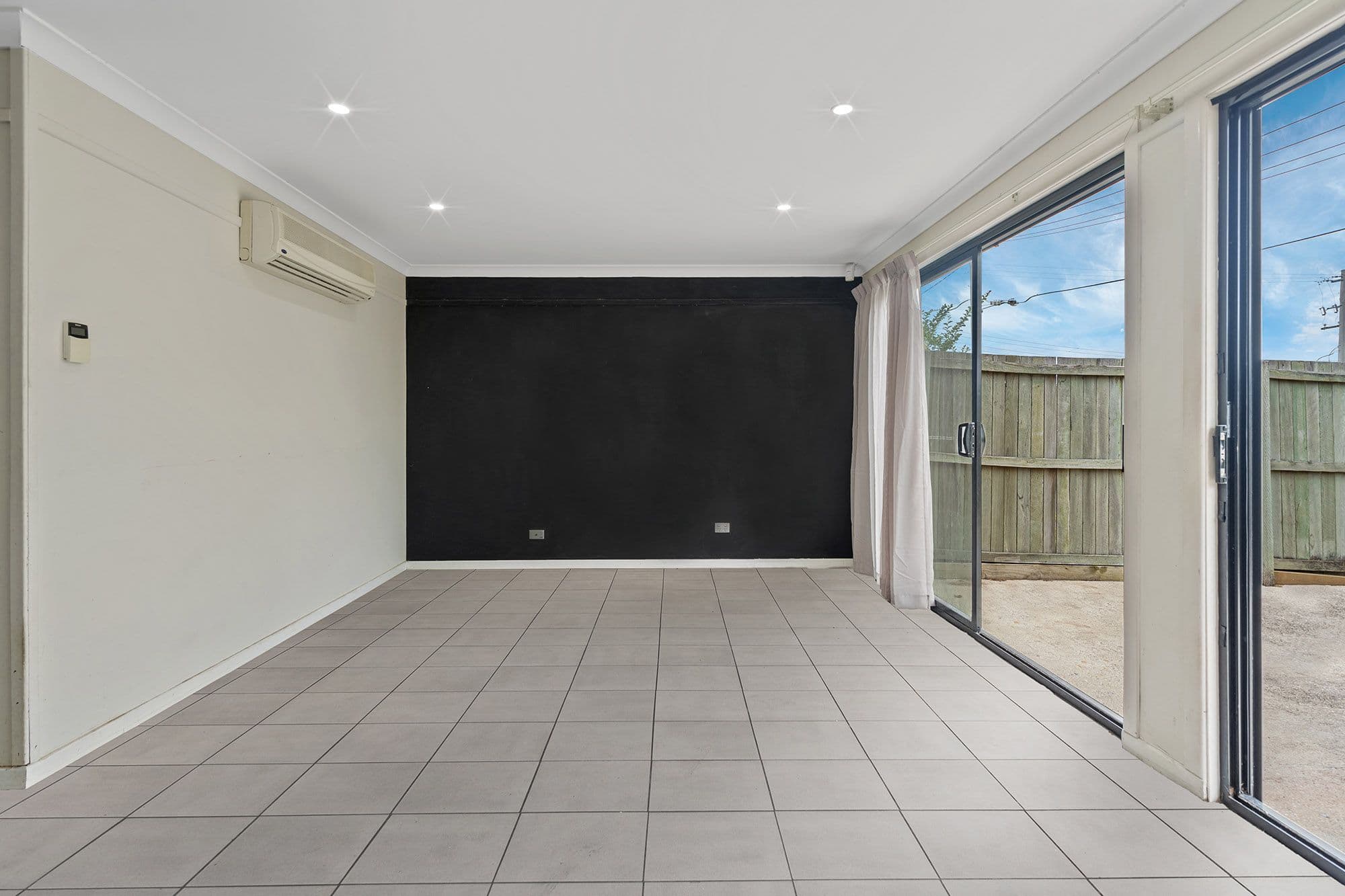 36 Hague Street, Woodridge QLD 4114, Woodridge - Thumbnail 4