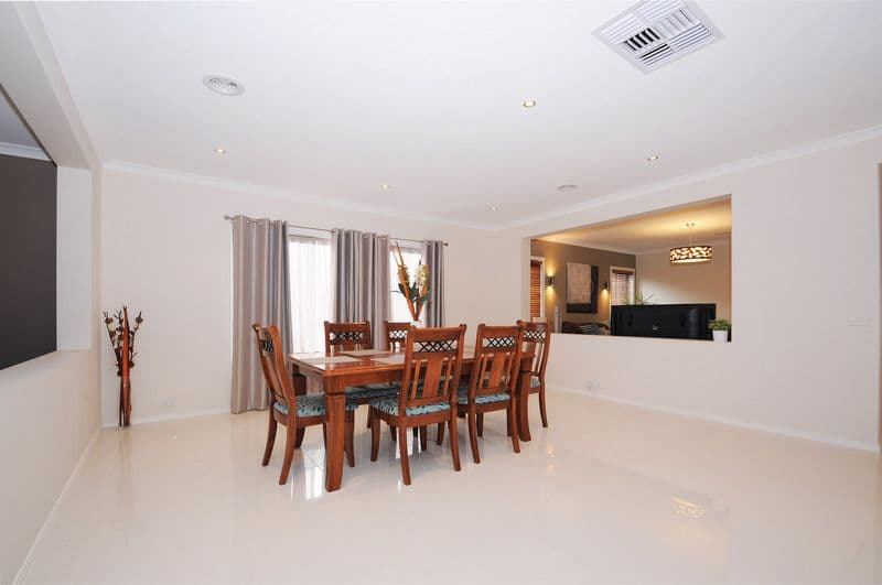 19 Malua Circuit, SANDHURST VIC 3977, Sandhurst - Thumbnail 3