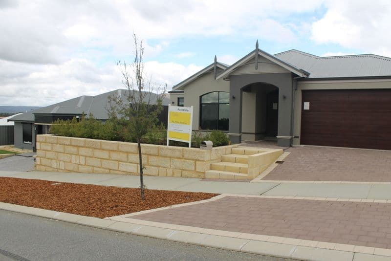 16 Thomby Avenue, Aveley WA 6069, Aveley - Image 1