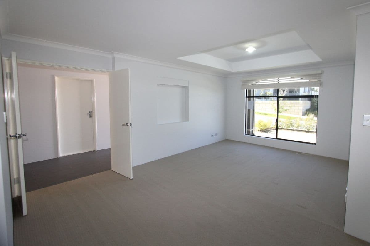 16 Thomby Avenue, Aveley WA 6069, Aveley - Thumbnail 2