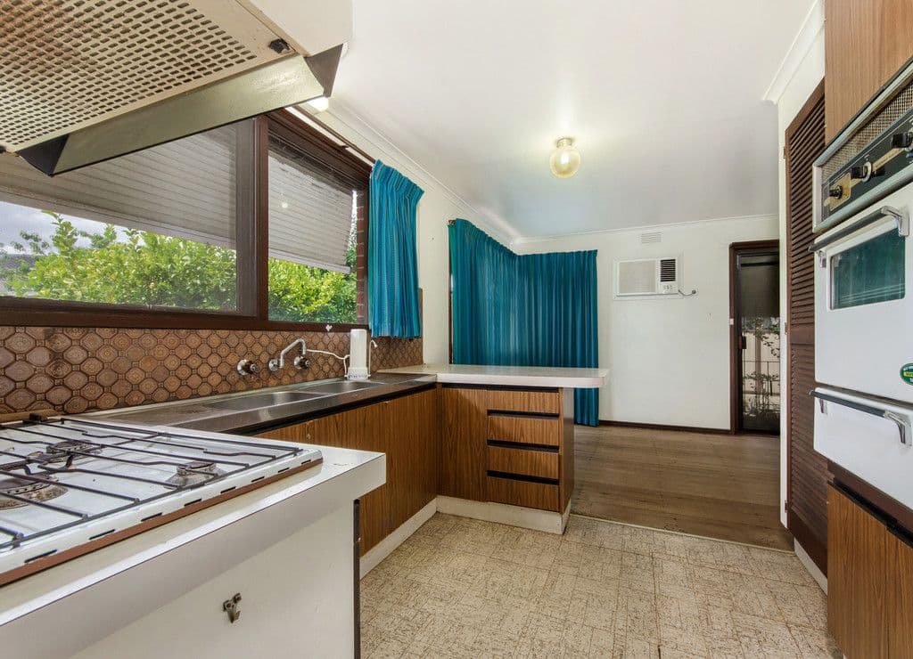 44 Gillespie Road, St Albans VIC 3021, St Albans - Thumbnail 5