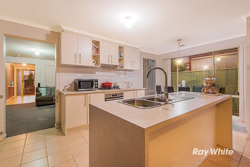 49 Briarcrest Drive, Cranbourne East VIC 3977, Cranbourne East - Thumbnail 2