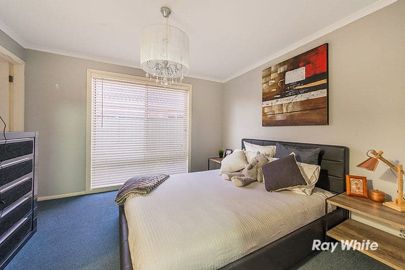 49 Briarcrest Drive, Cranbourne East VIC 3977, Cranbourne East - Thumbnail 5