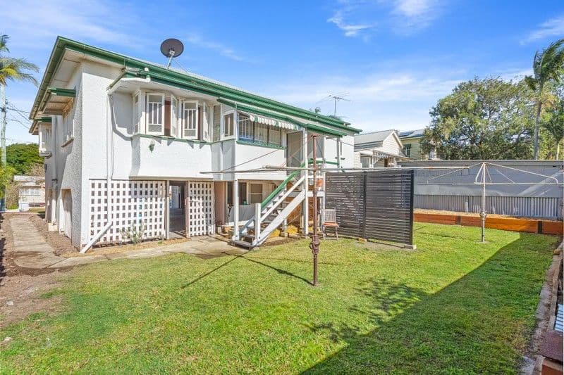 32 Young Street, Annerley QLD 4103, Annerley - Thumbnail 2