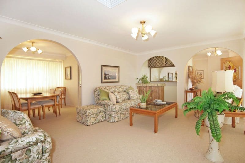 4 Caloola Close, BATEAU BAY NSW 2261, Bateau Bay - Thumbnail 2