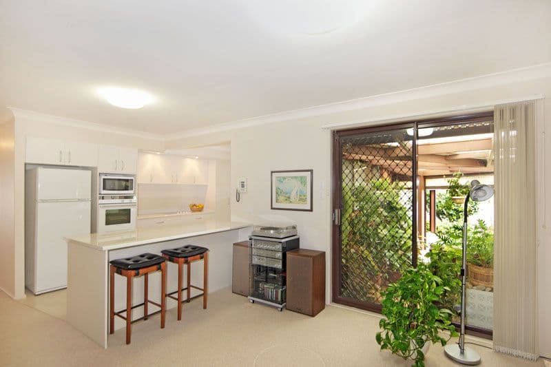 4 Caloola Close, BATEAU BAY NSW 2261, Bateau Bay - Thumbnail 3