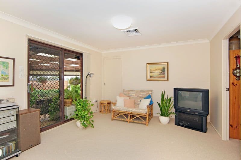 4 Caloola Close, BATEAU BAY NSW 2261, Bateau Bay - Thumbnail 6