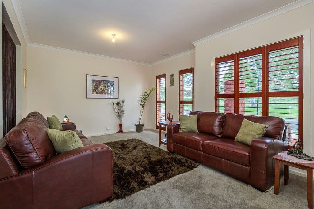 48 Loughton Avenue, EPPING VIC 3076, Epping - Thumbnail 3