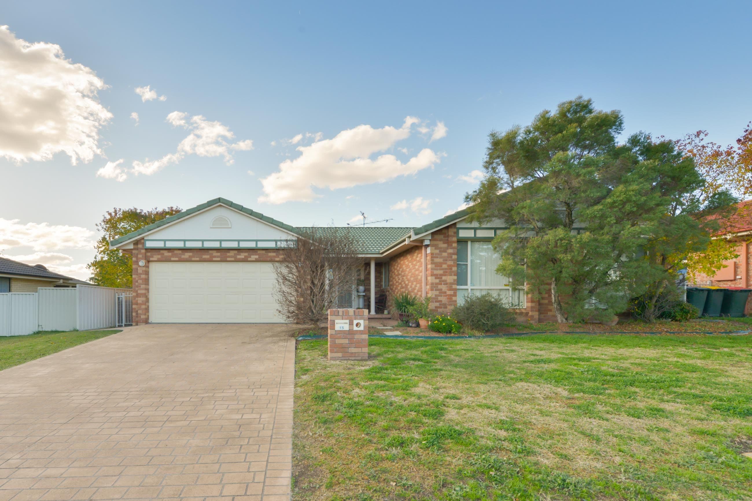 15 Wahroonga Drive, Tamworth NSW 2340, Tamworth - Thumbnail 2