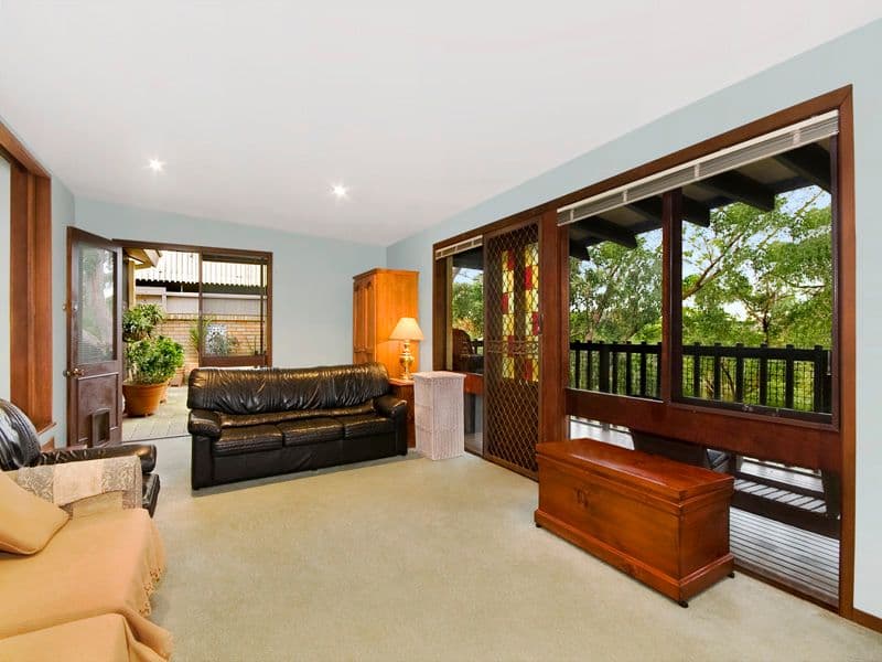 8  Lincoln Crescent, BONNET BAY NSW 2226, Bonnet Bay - Thumbnail 2