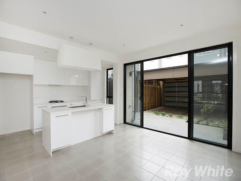 8 Mulberry Avenue, Cheltenham VIC 3192, Cheltenham - Thumbnail 4