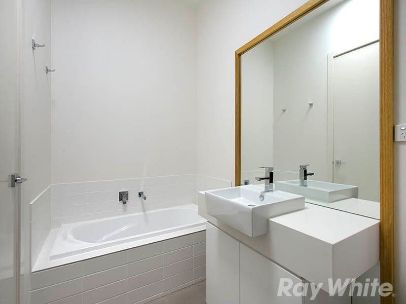 8 Mulberry Avenue, Cheltenham VIC 3192, Cheltenham - Thumbnail 8
