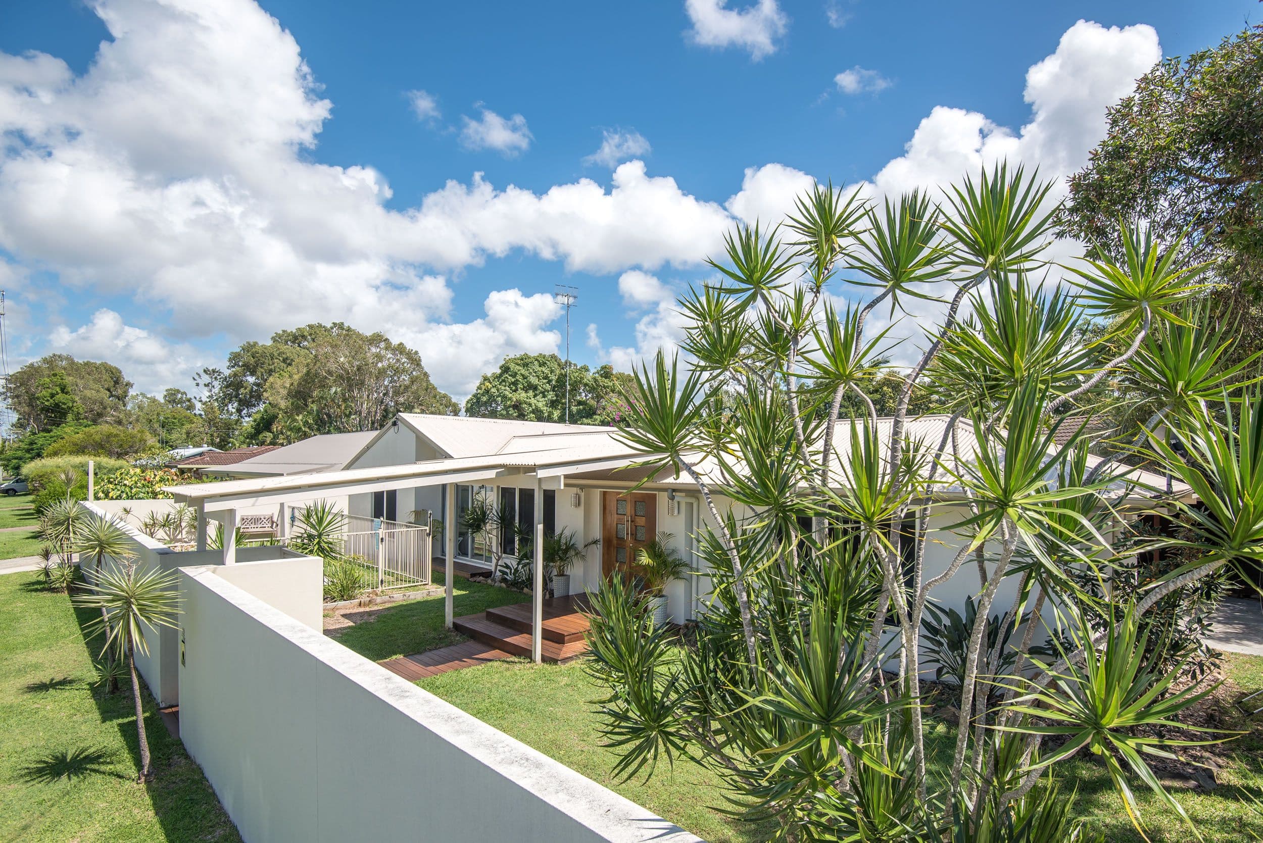 22 Creek Road, Noosaville QLD 4566, Noosaville - Thumbnail 2