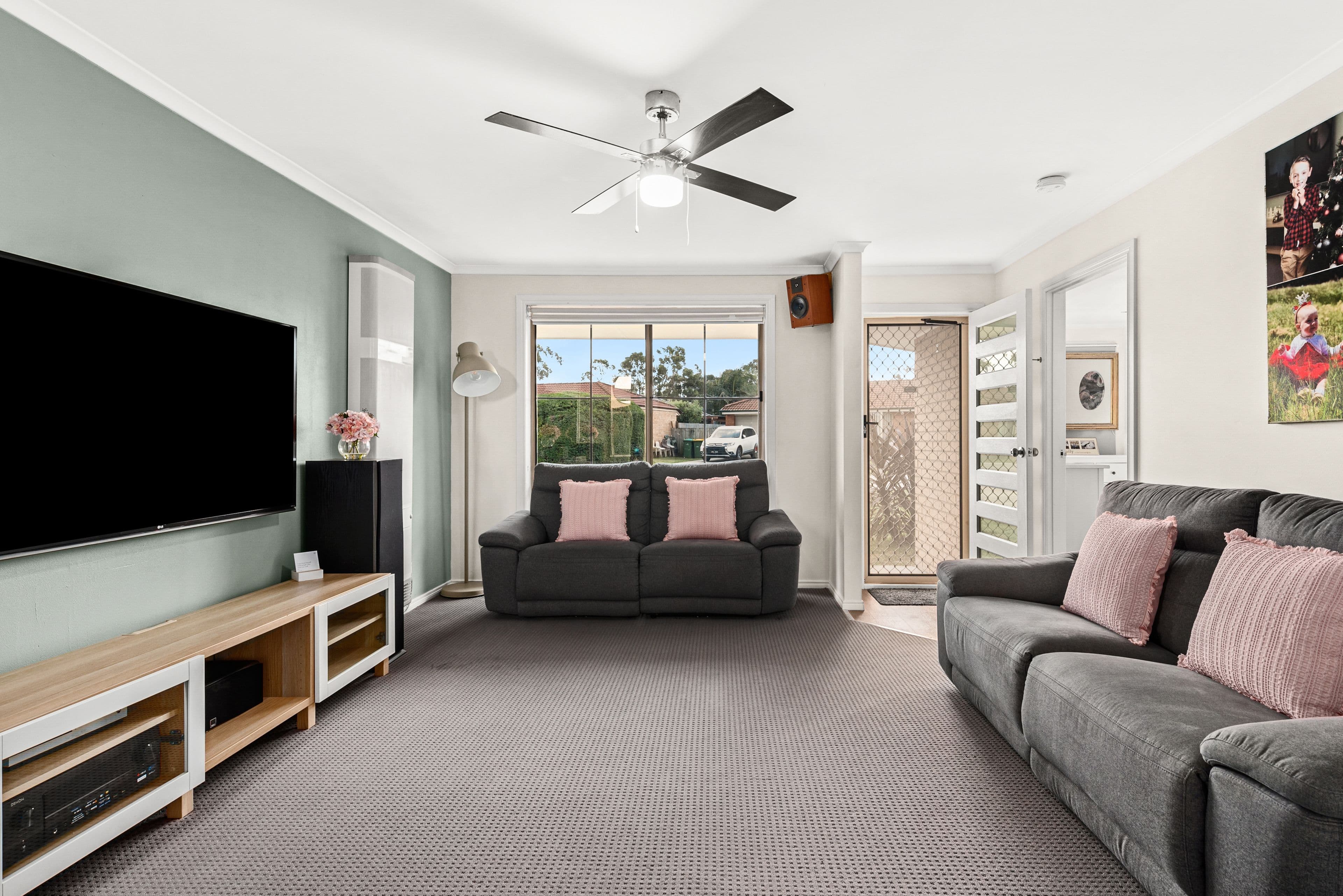 6 Marisa Place, Pakenham VIC 3810, Pakenham - Thumbnail 2