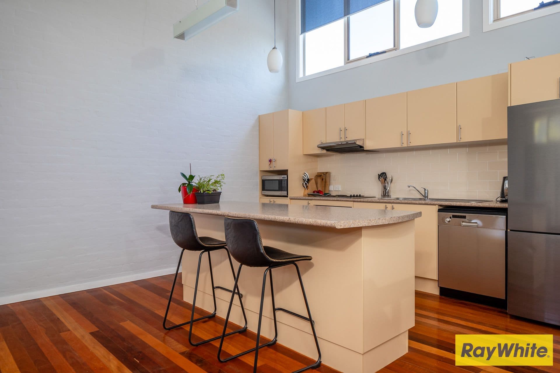 8 Millstream Way, Caroline Springs - Thumbnail 2