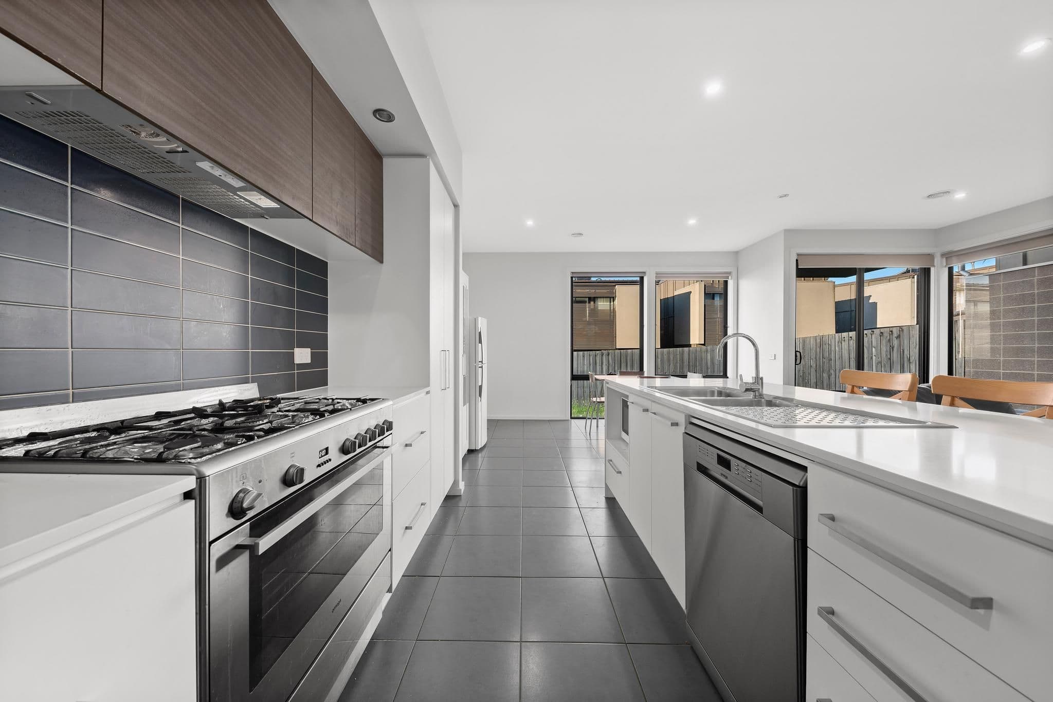 9 Yarra Bing Crescent, Burwood VIC 3125, Burwood - Thumbnail 4