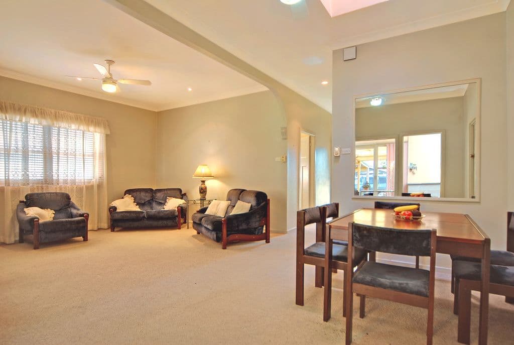 18 Princes Highway, Figtree NSW 2525, Figtree - Thumbnail 2