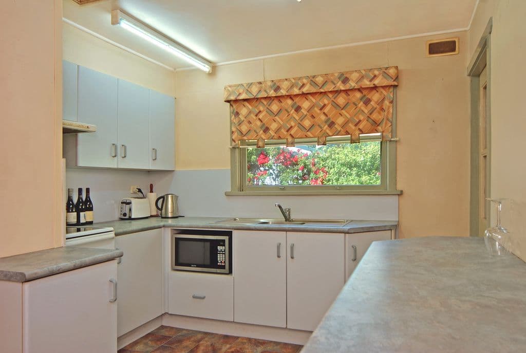 18 Princes Highway, Figtree NSW 2525, Figtree - Thumbnail 4