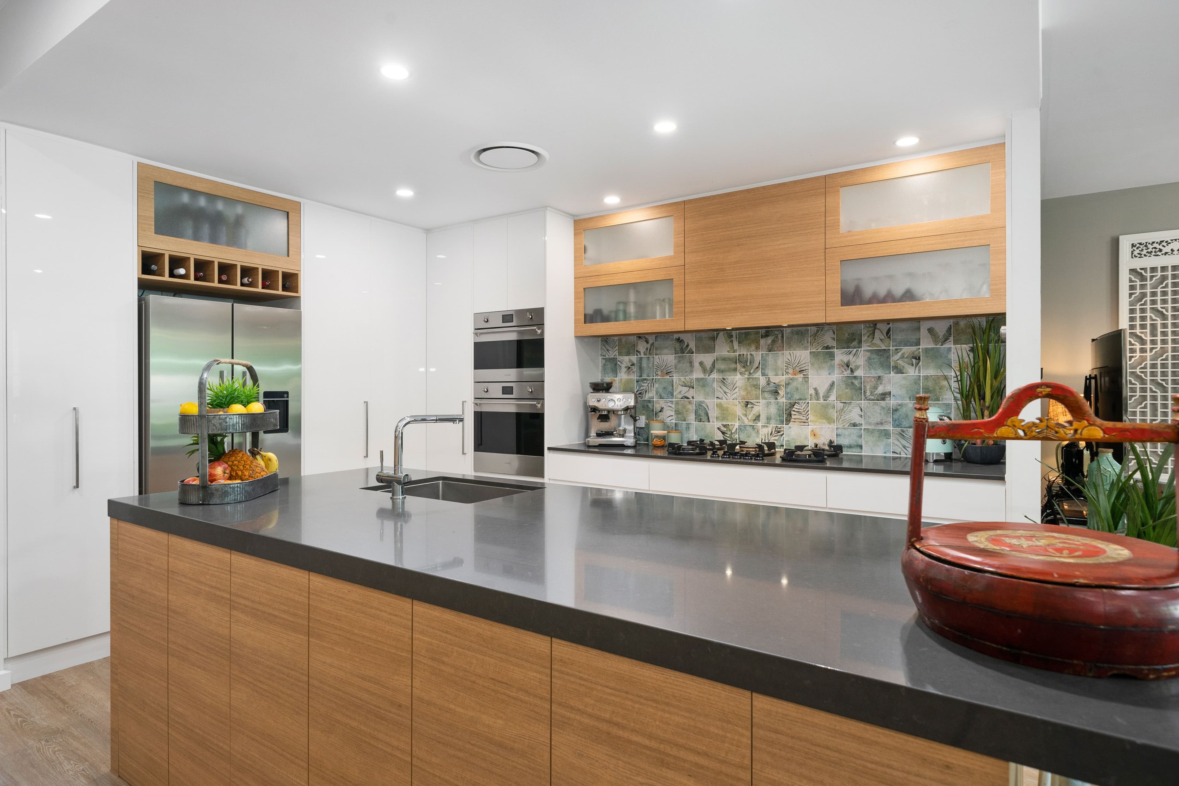 6048 Garda Avenue, Hope Island QLD 4212, Hope Island - Thumbnail 4