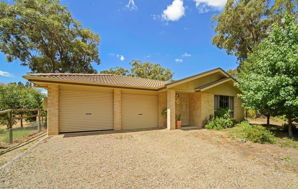 10 Grandview Avenue, Maribyrnong VIC 3032, Maribyrnong - Image 1