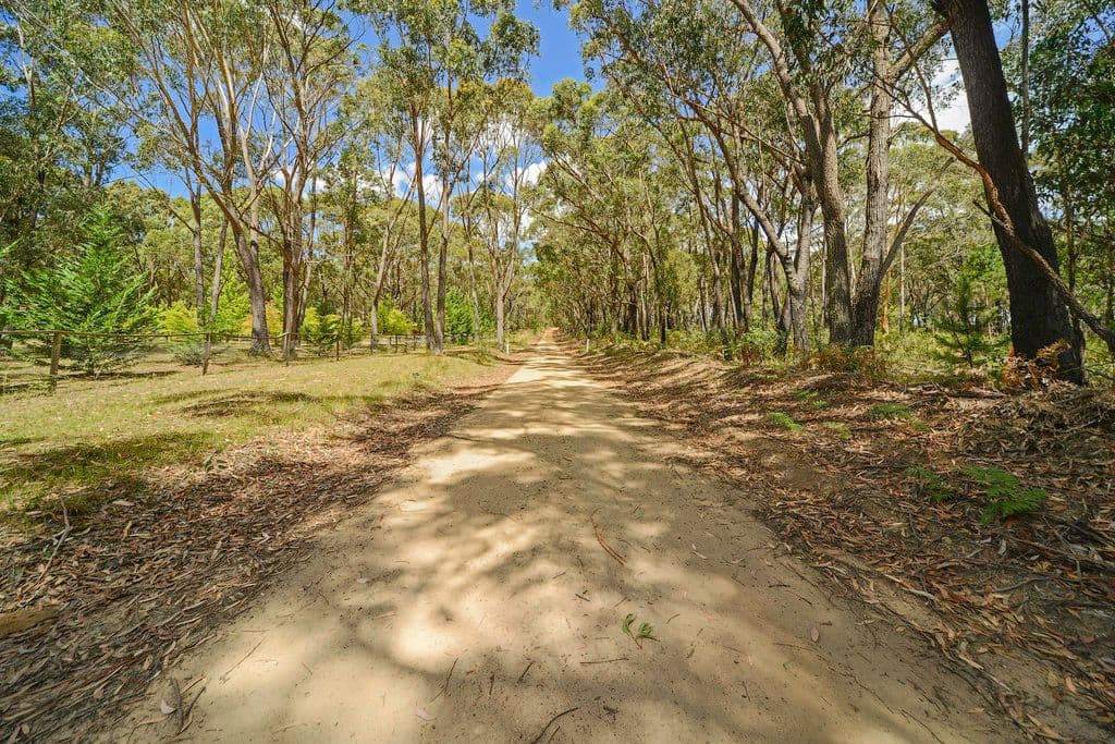 10 Grandview Avenue, Maribyrnong VIC 3032, Maribyrnong - Thumbnail 6