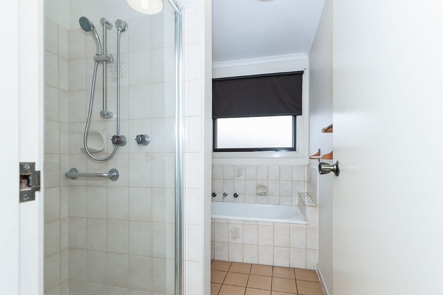 64 Palmerston Street, MELTON VIC 3337, Melton - Thumbnail 6