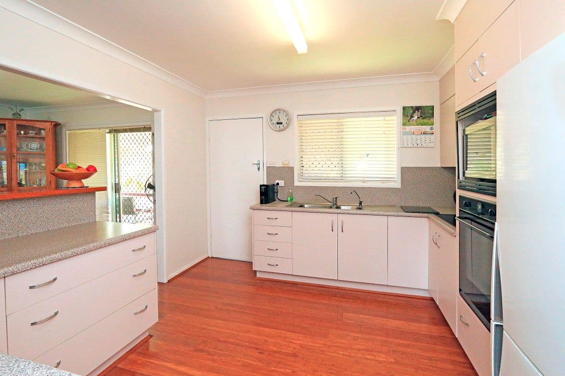 10 Bauhinia Terrace, The Range QLD 4700, The Range - Thumbnail 6