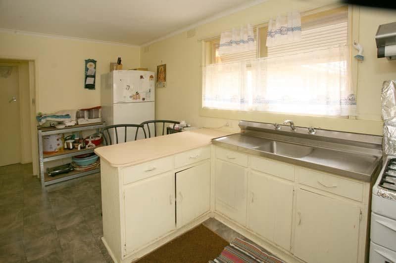 31 Muir Street, MOUNT WAVERLEY VIC 3149, Mount Waverley - Thumbnail 4