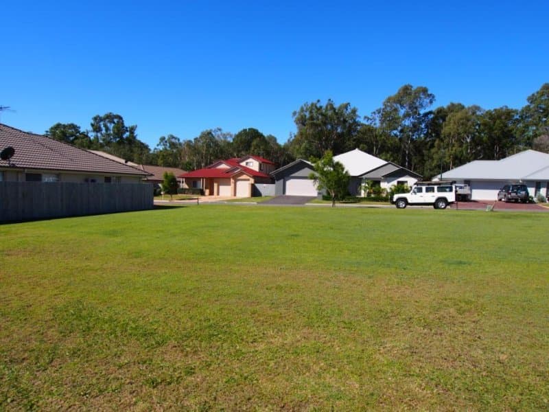 16 Saltwater Drive, Rothwell, Rothwell - Thumbnail 4