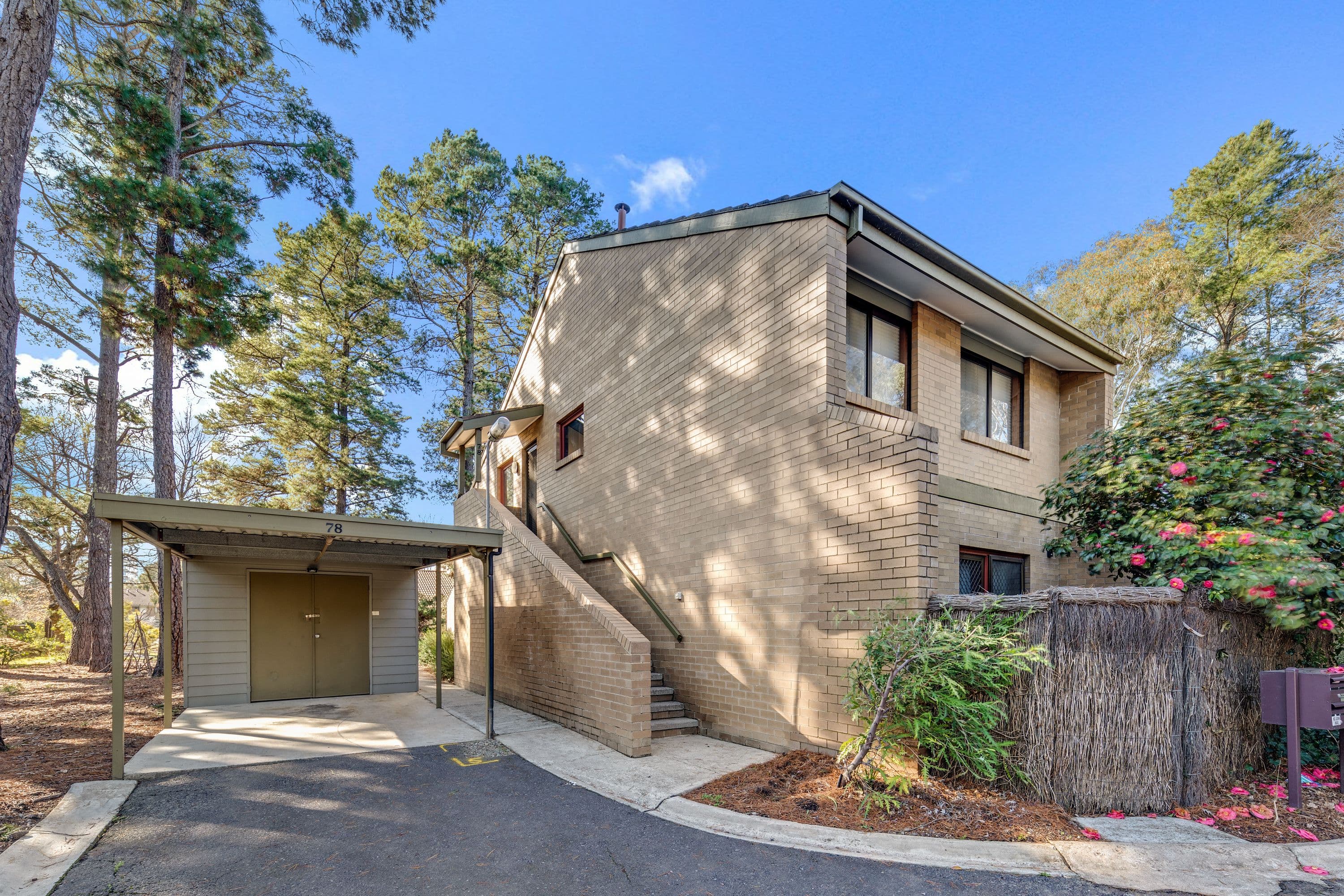 9 Murdoch Street, Lyneham ACT 2602, Lyneham - Thumbnail 2