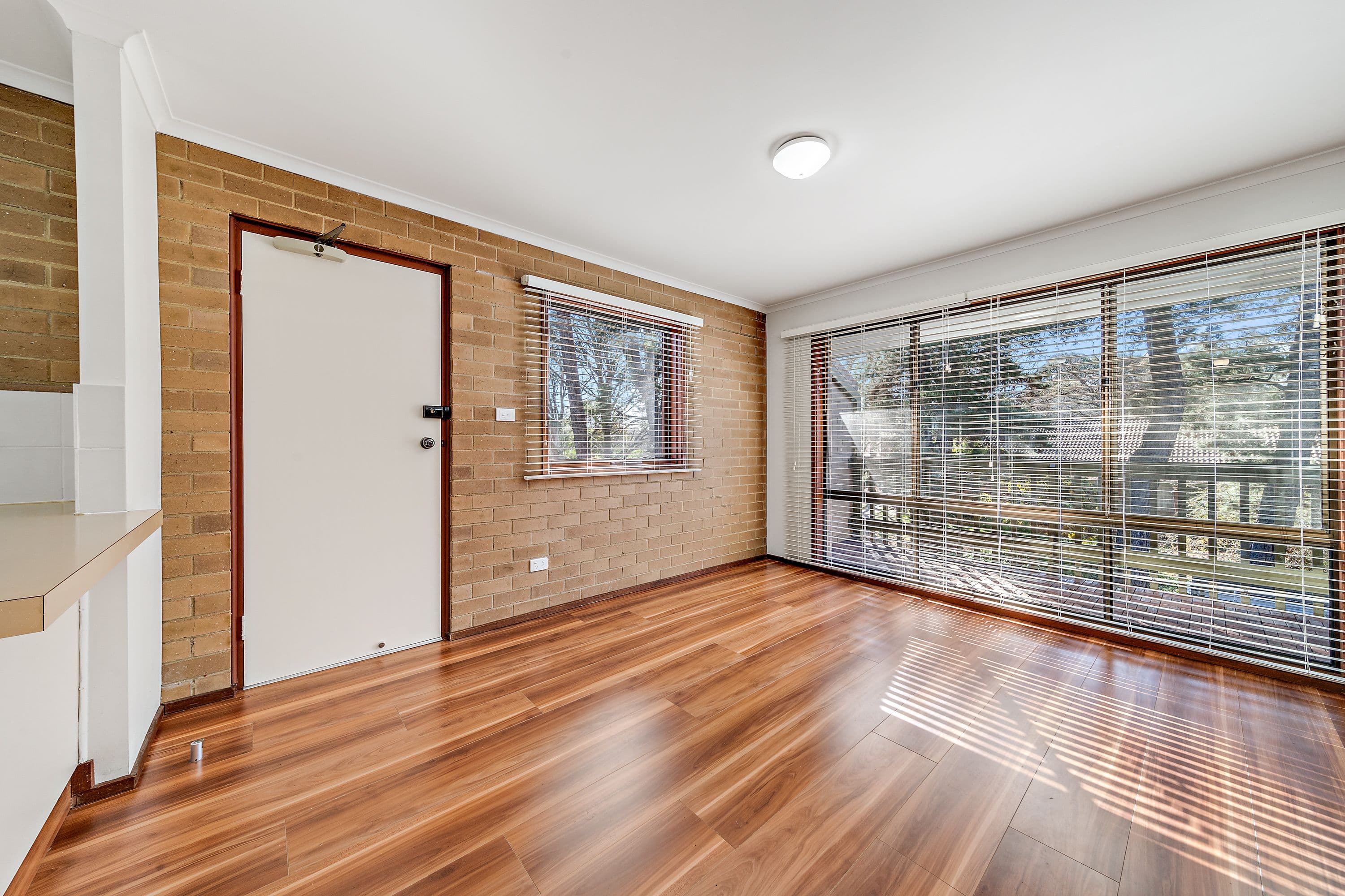 9 Murdoch Street, Lyneham ACT 2602, Lyneham - Thumbnail 5