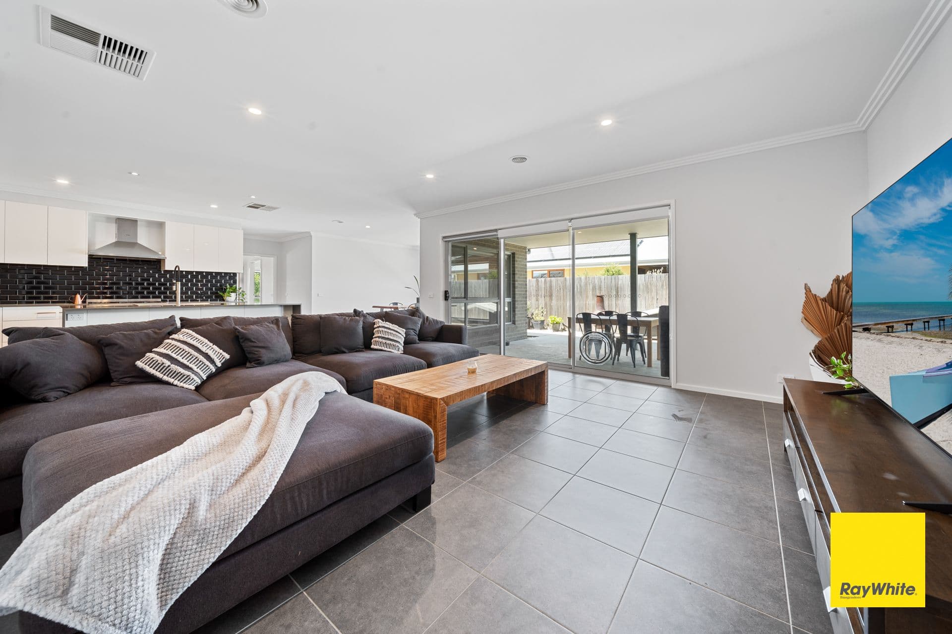 11 Hopkins Street, Bungendore NSW 2621, Bungendore - Thumbnail 3